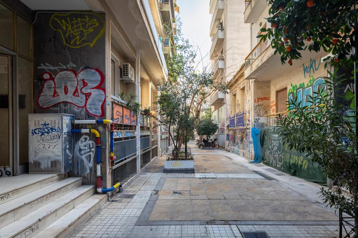 Comfort Aparment In Exarcheia Athen Exterior foto